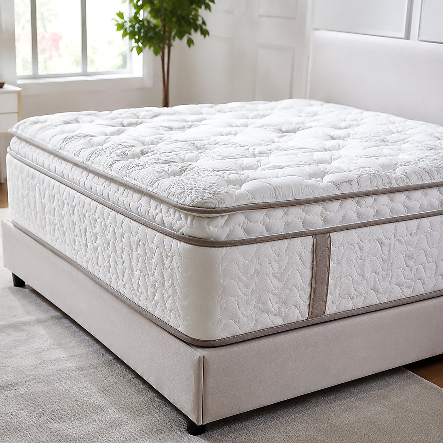 CloudLayer Plush Mattress - Queen